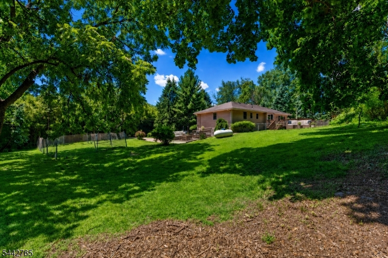 1542 Us Highway 22