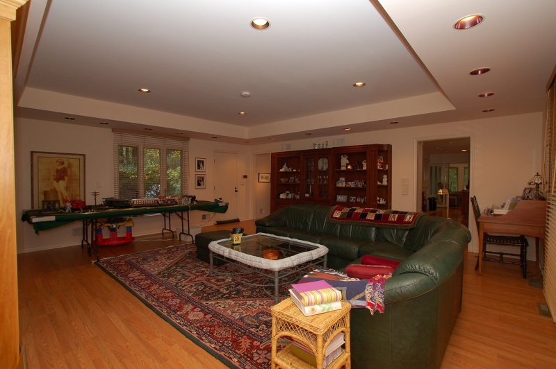 18 Horizon Dr