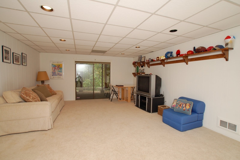 18 Horizon Dr