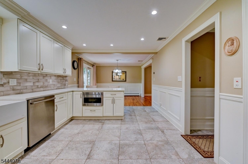 410 Stony Brook Dr