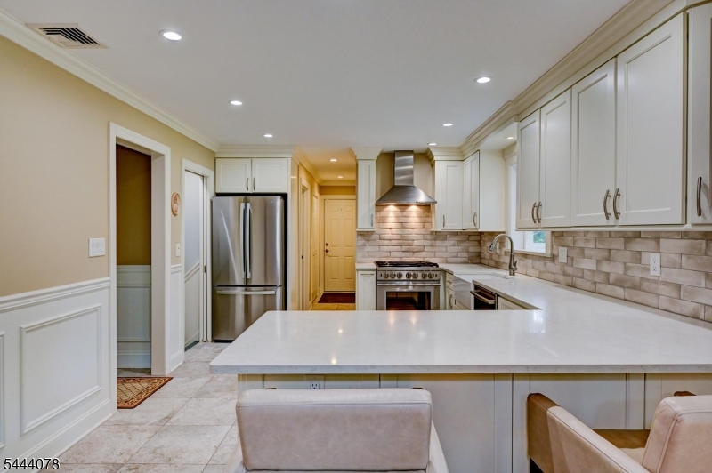 410 Stony Brook Dr