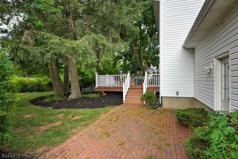 410 Stony Brook Dr