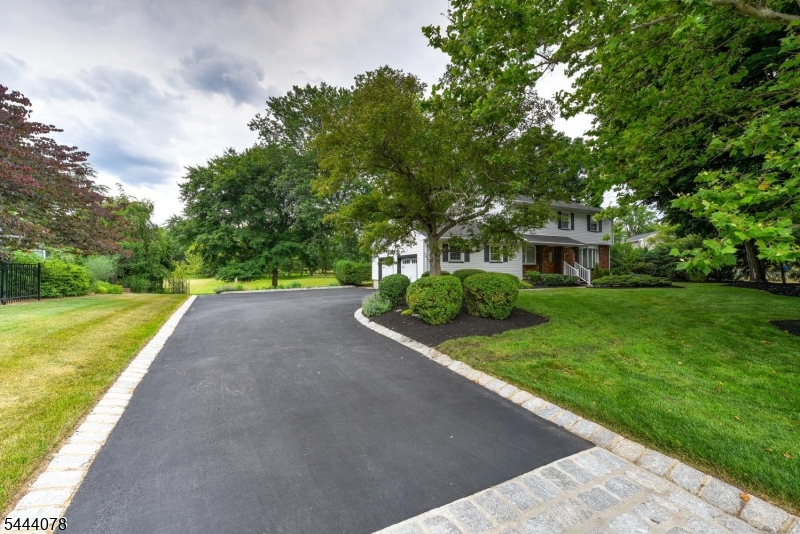 410 Stony Brook Dr