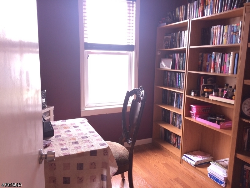 16 Offord St