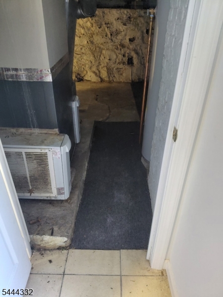 16 Offord St