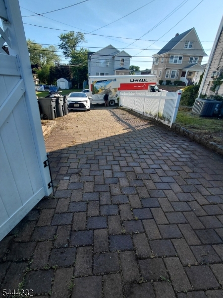 16 Offord St
