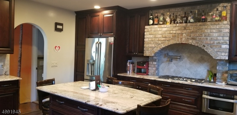 16 Offord St
