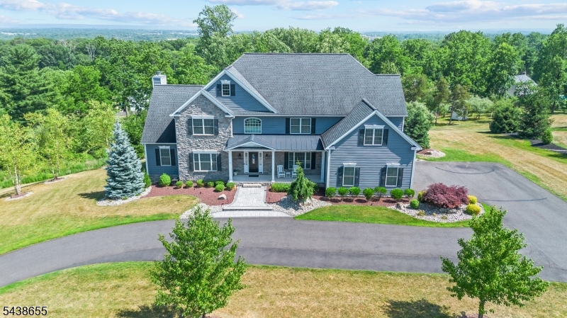 1 Thames Ln