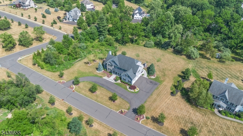 1 Thames Ln