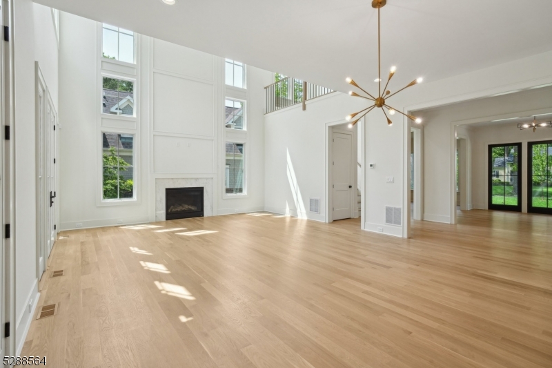 11 Addison Dr