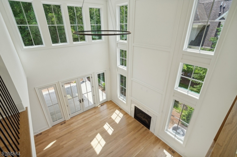 11 Addison Dr