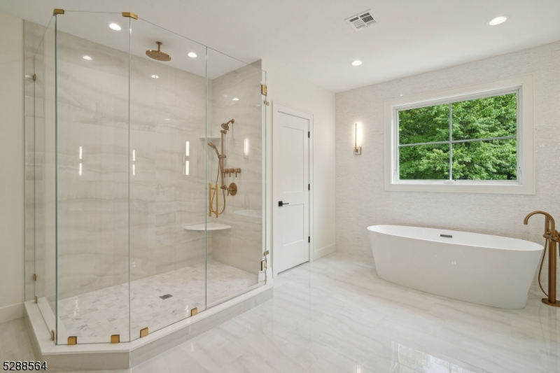 11 Addison Dr