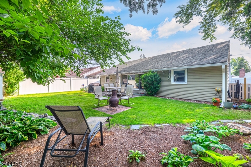 57 Meakin Ave