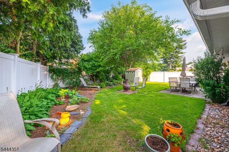 57 Meakin Ave