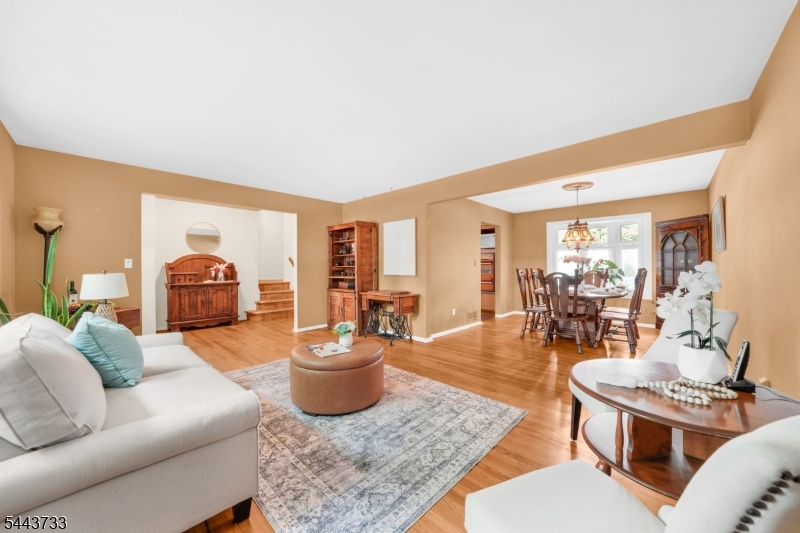 19 Lawrence Rd