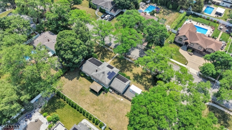 19 Lawrence Rd