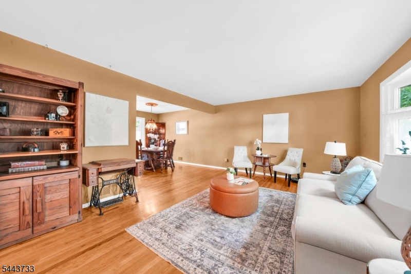 19 Lawrence Rd