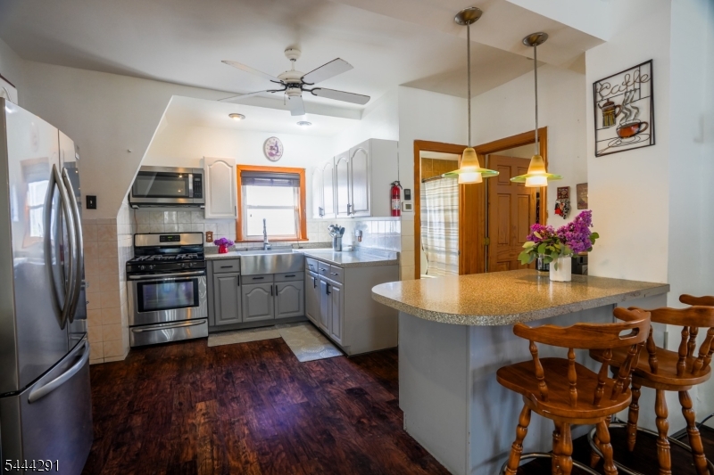 13 Chestnut St