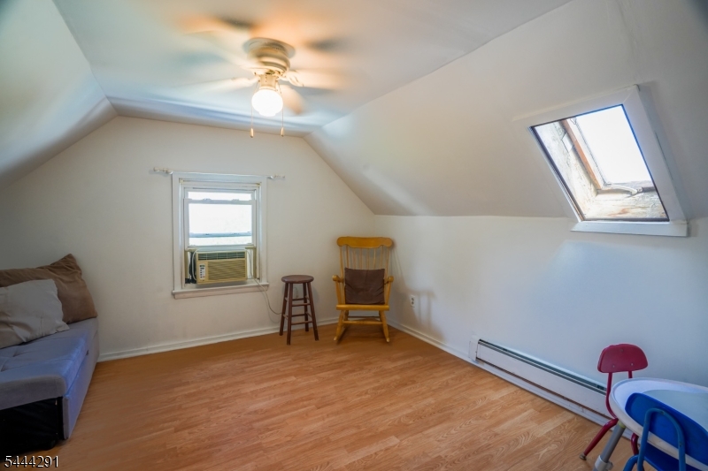 13 Chestnut St