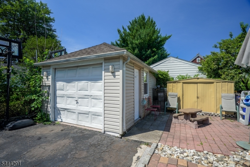 13 Chestnut St
