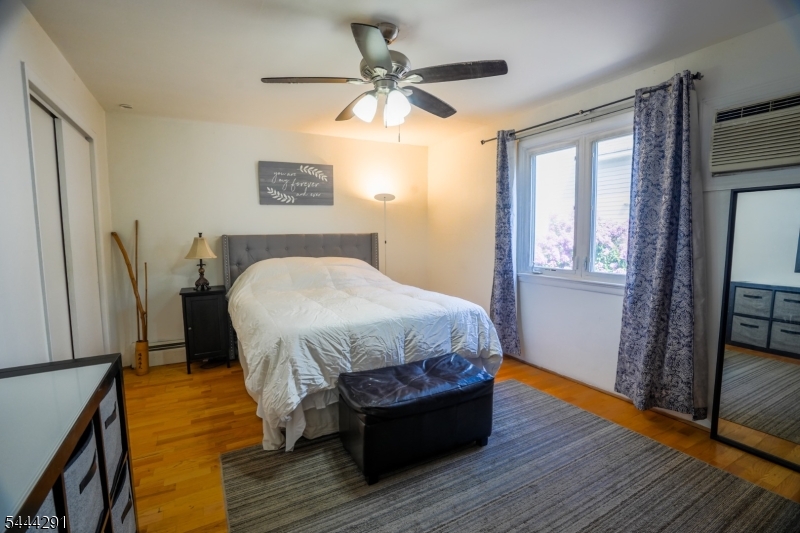 13 Chestnut St