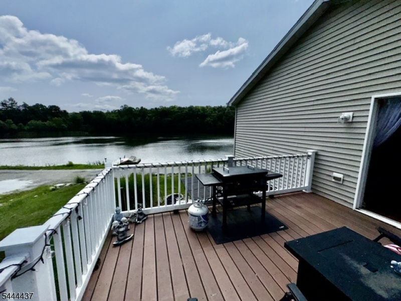 106 Starlight Rd