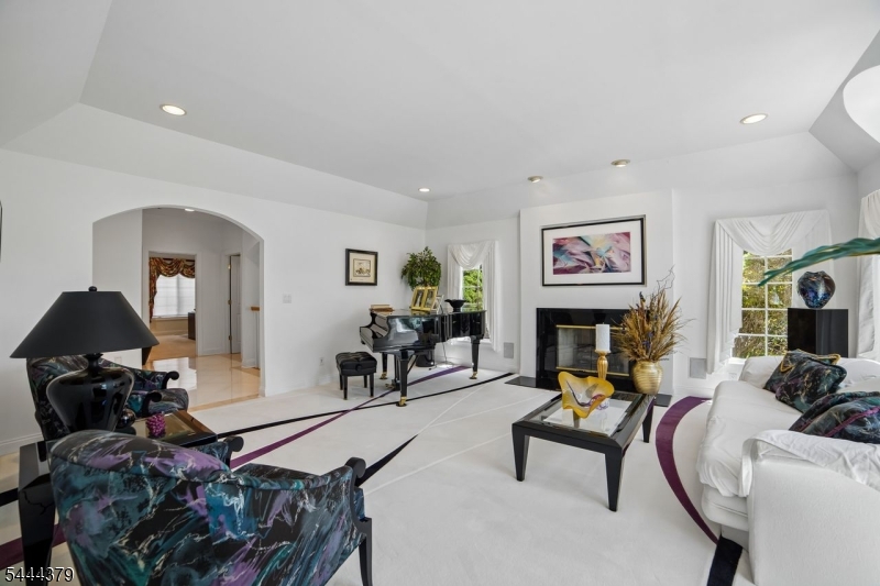 114 Valley Rd