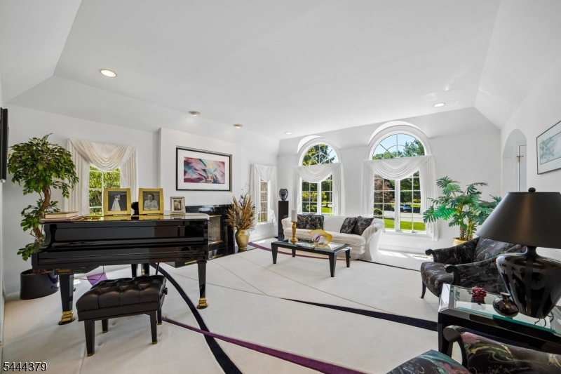 114 Valley Rd