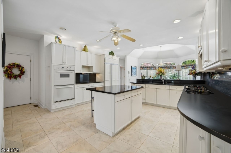 114 Valley Rd