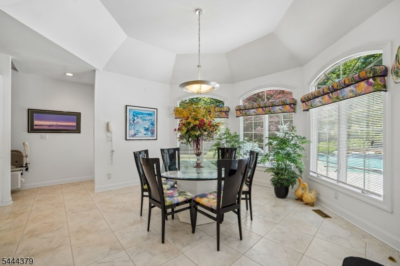 114 Valley Rd