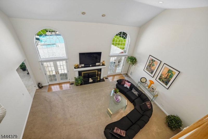 114 Valley Rd