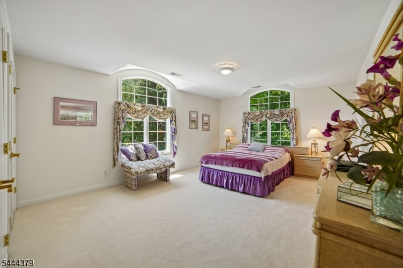 114 Valley Rd