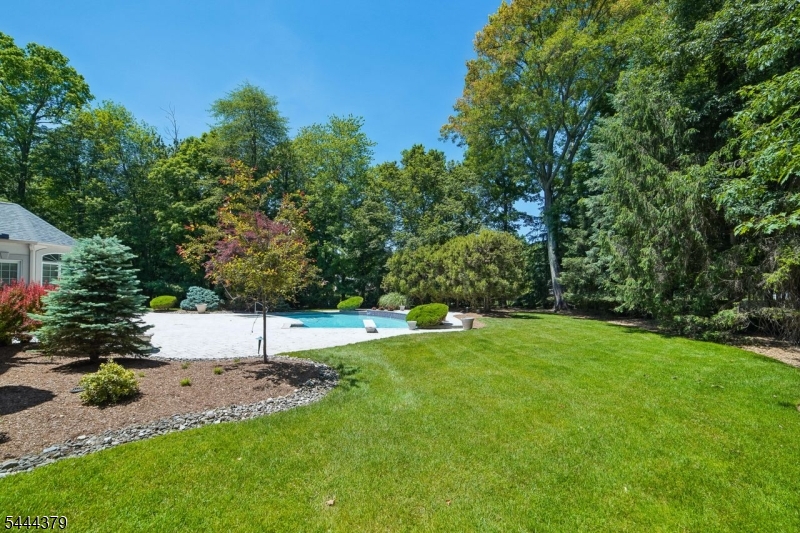 114 Valley Rd