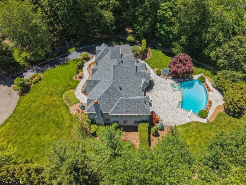 114 Valley Rd