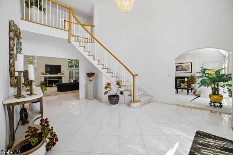 114 Valley Rd