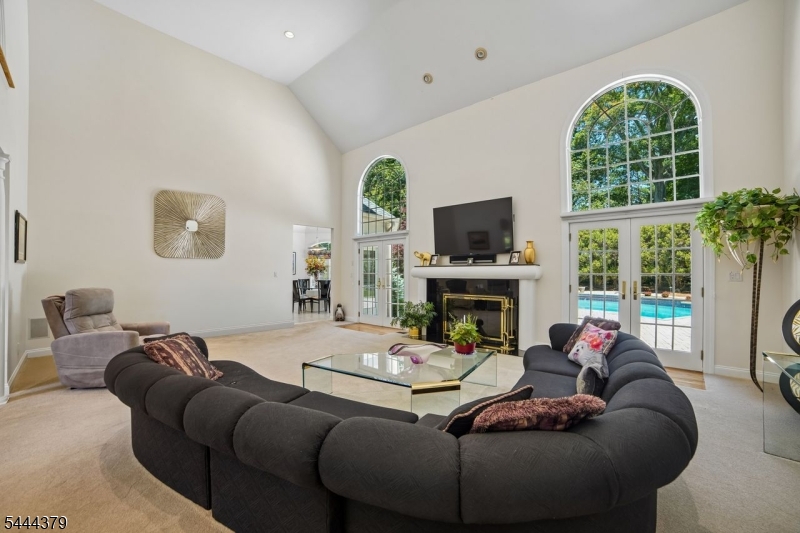 114 Valley Rd