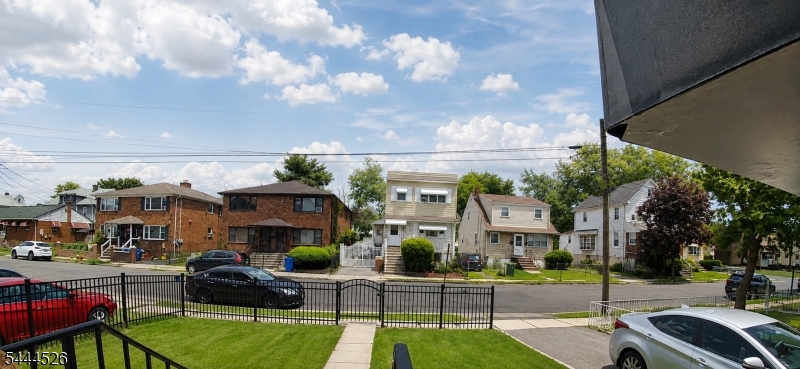 1147 Passaic Ave