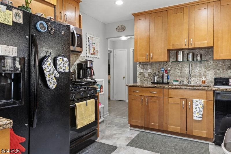 1147 Passaic Ave