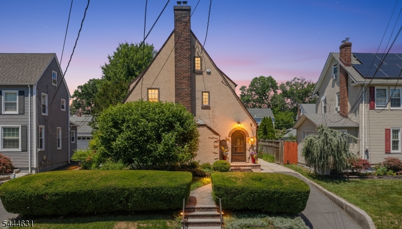 1030 Sterling Rd