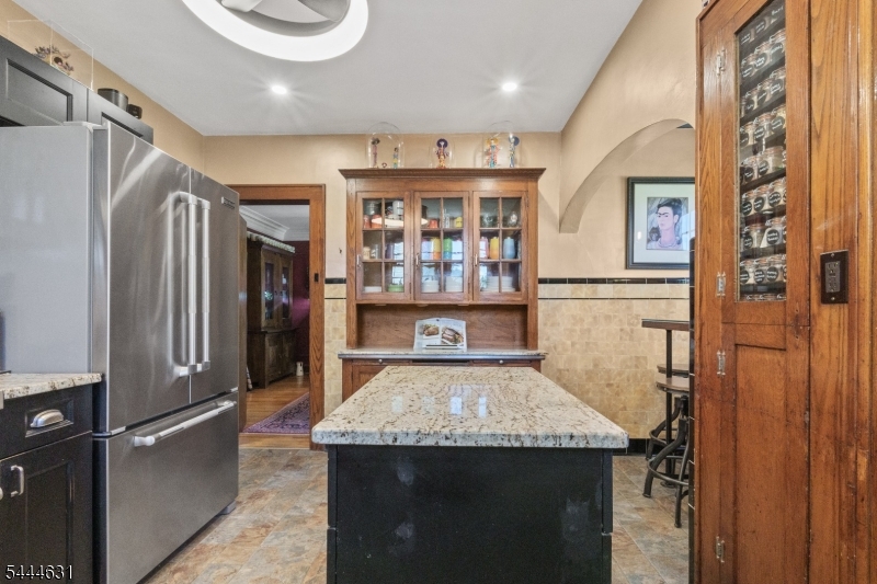 1030 Sterling Rd
