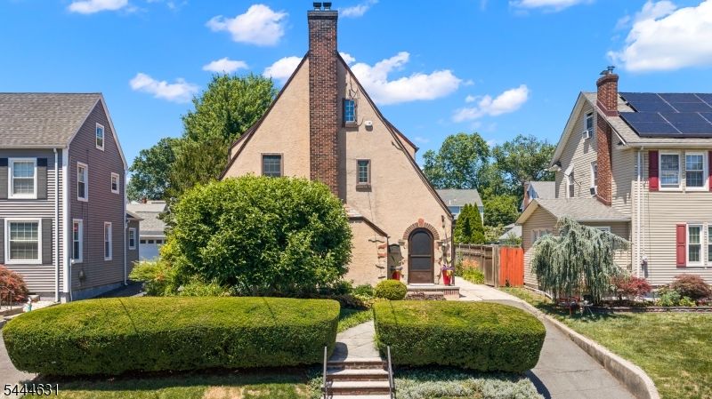 1030 Sterling Rd