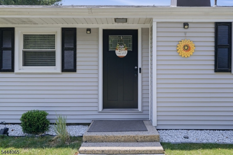 728 Mill Ln
