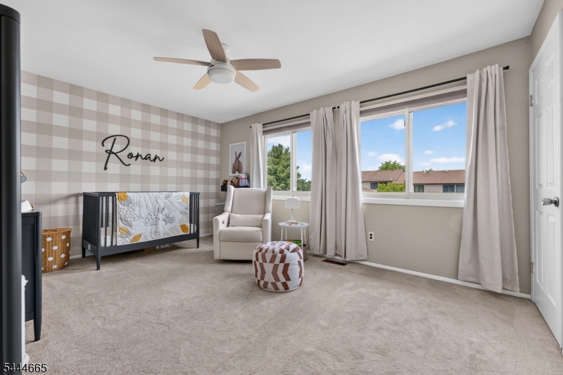 8 Saxonney Cir