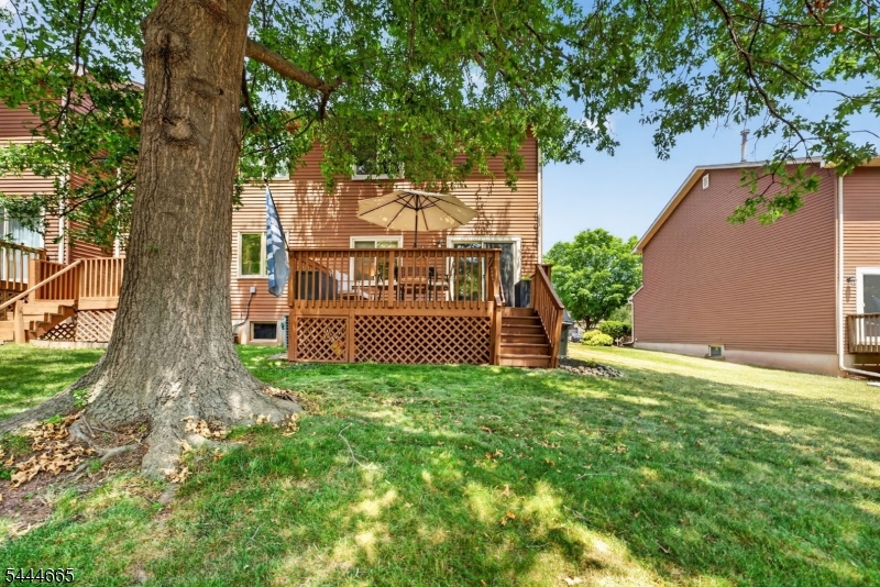 8 Saxonney Cir