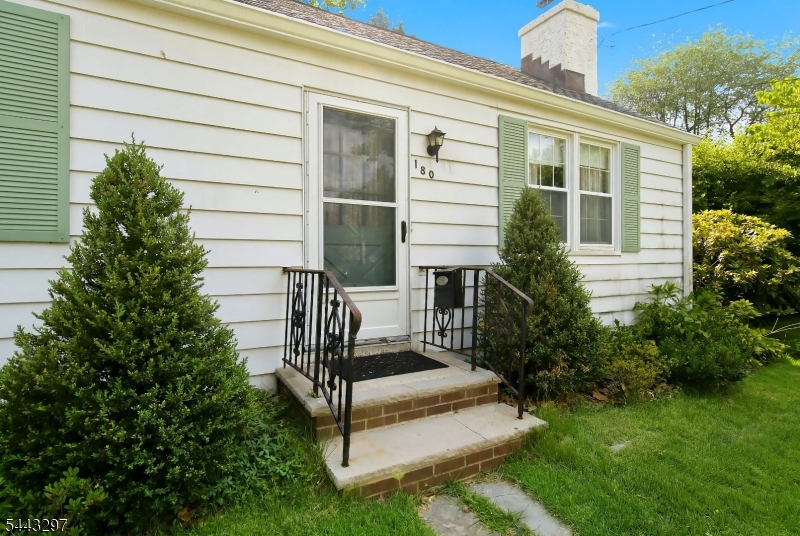 180 Milltown Rd