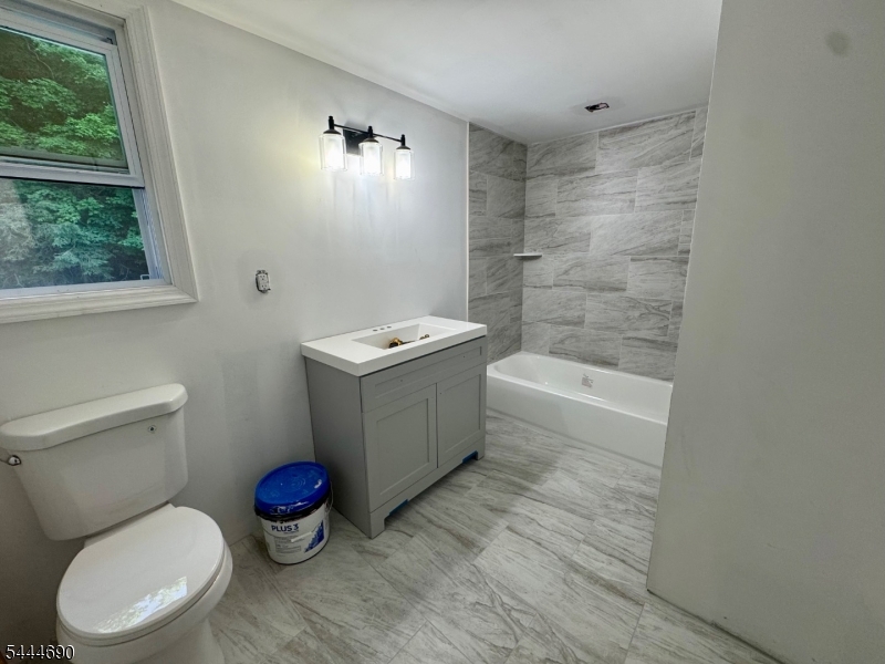 56 Glenwood Mt Rd