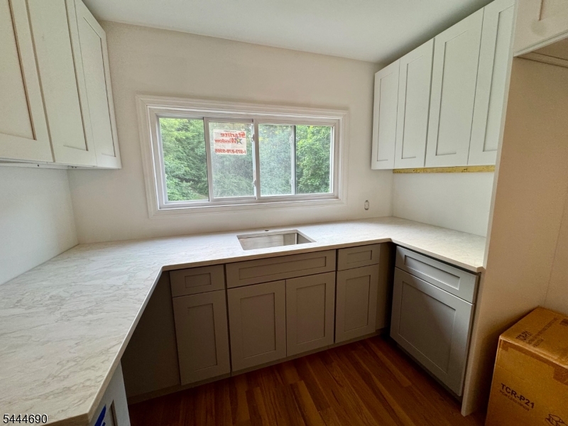 56 Glenwood Mt Rd