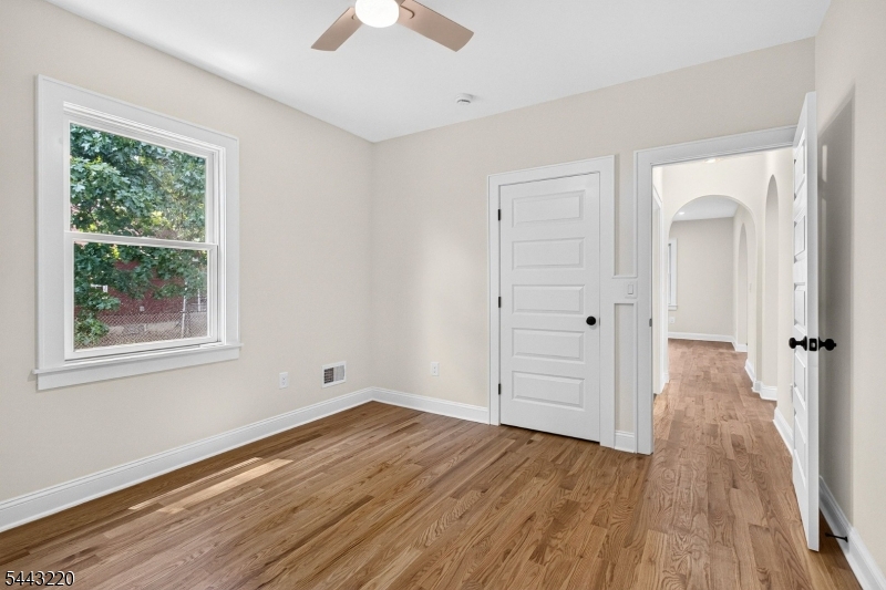 609 Harrison Ave