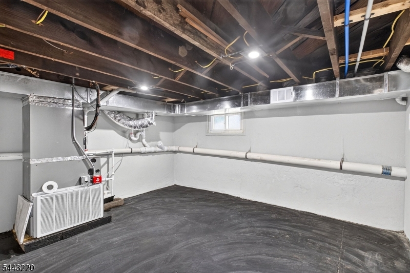 609 Harrison Ave