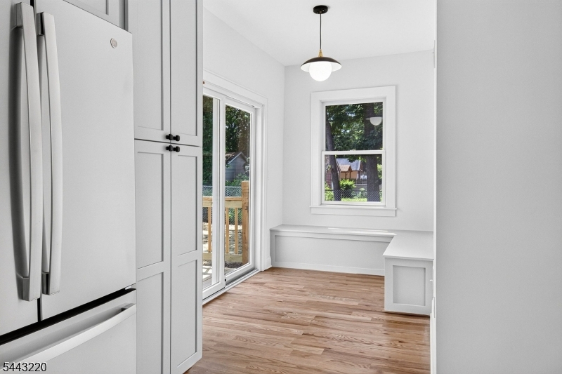 609 Harrison Ave